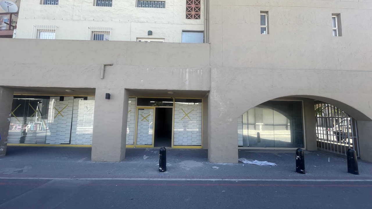 To Let commercial Property for Rent in Athlone Western Cape